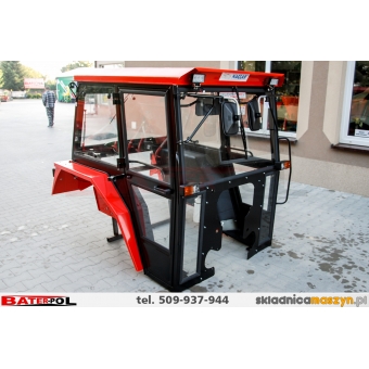 Kabina C-330 NAGLAK z metal. kanciastymi błotnikami,drzwi na koło,dach uchylny,boczne szyby uchylne oświetlenie,halogeny LED